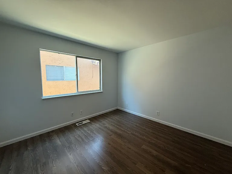 4380 Moorpark Ave #2 — Photo 1