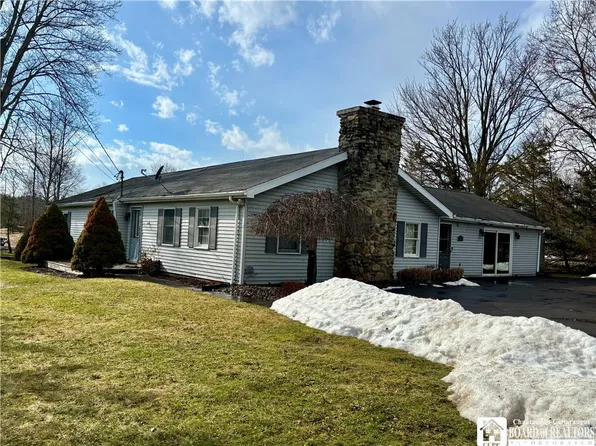 2323 W Lake Rd, Ashville, NY 14710