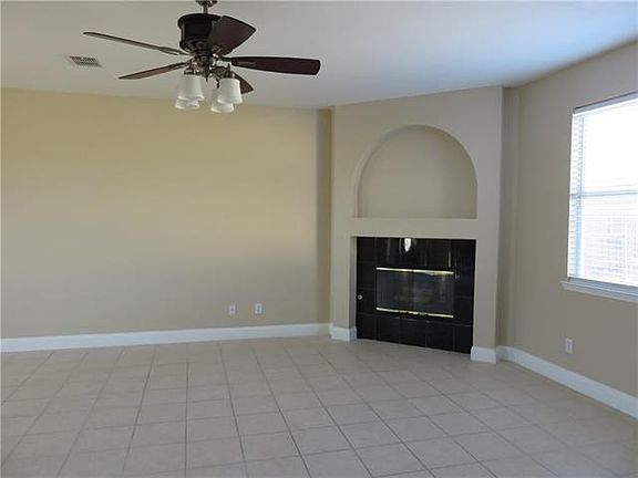 4th image of 2029 Apple Dr