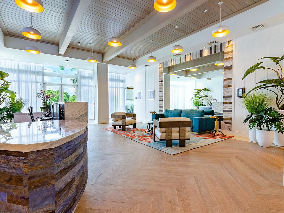 Sea View Lobby and Lounge Area