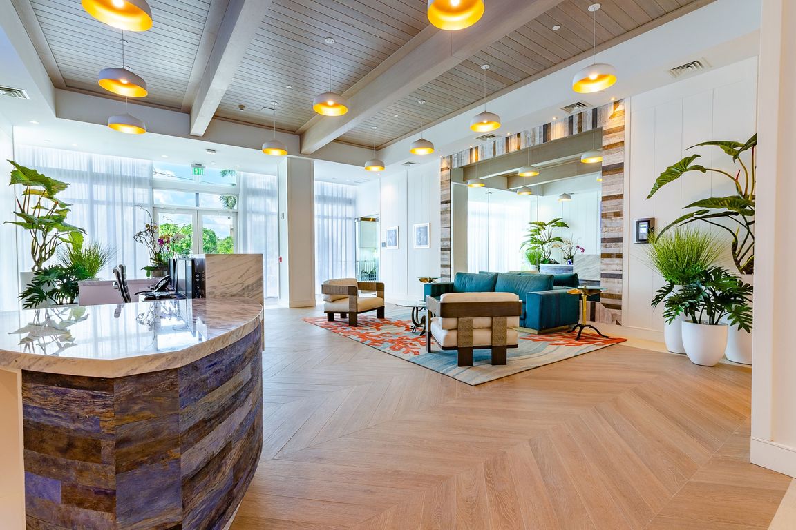 Sea View Lobby and Lounge Area