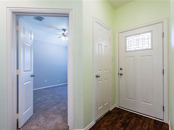 3rd image of 10241 Cedar Lake Dr