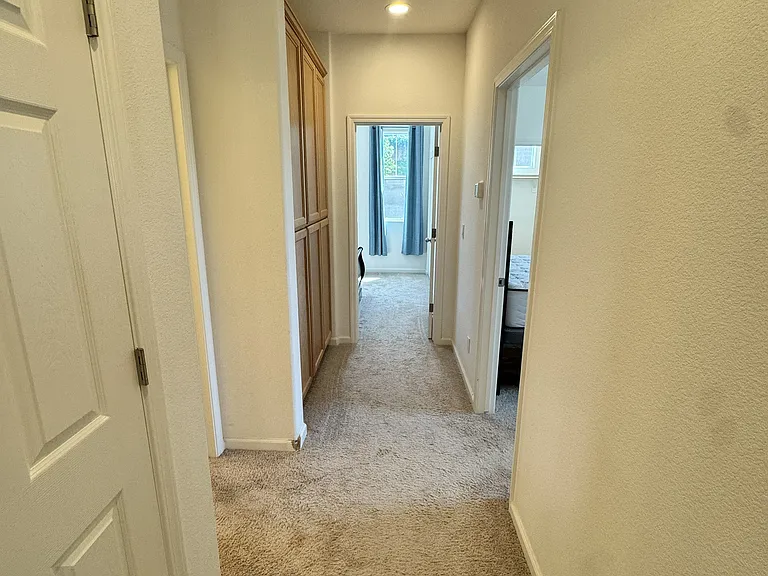 2904 Dillon Ln — Photo 9