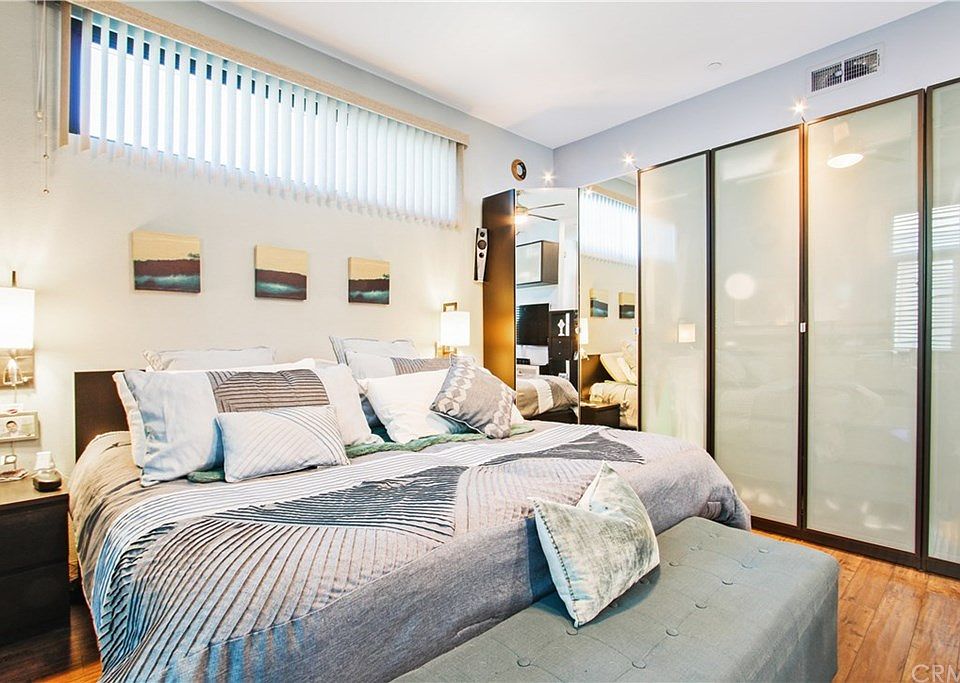 1st image of 133 The Promenade N Unit 434