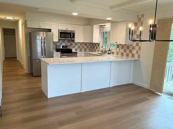 102 Forton St, Stoughton, WI 53589