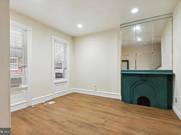 1723 N Willington St — Photo 5
