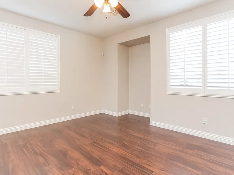 4509 Dagnar Ct — Photo 4