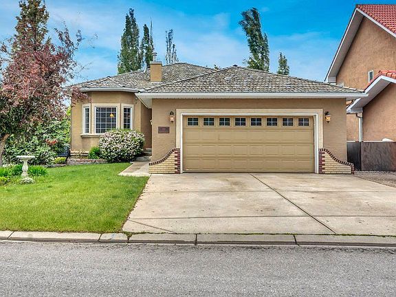 2nd image of 199 E Lakeside Greens Ct