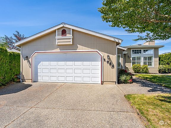 5th image of 1924 SE Poppy Lane #108A