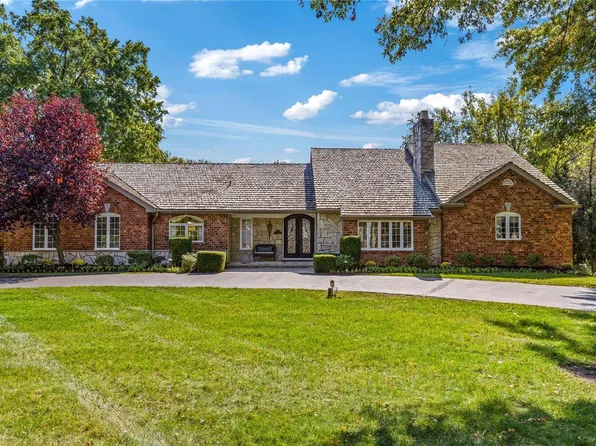 13550 Royal Glen Dr, Saint Louis, MO 63131