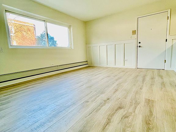 2nd image of 1101 Harlem Ave APT 101