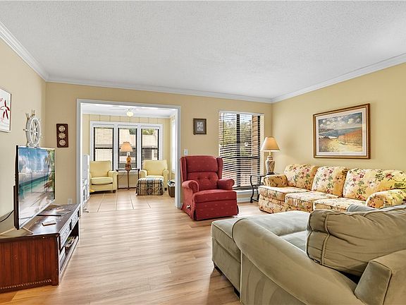 3rd image of 2513 Demere Rd APT 8