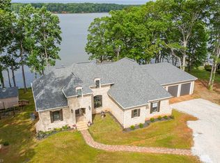 1713 Waterford Pointe Rd, Lexington, NC 27292