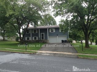 5701 Cricket Ln, Harrisburg, PA 17112