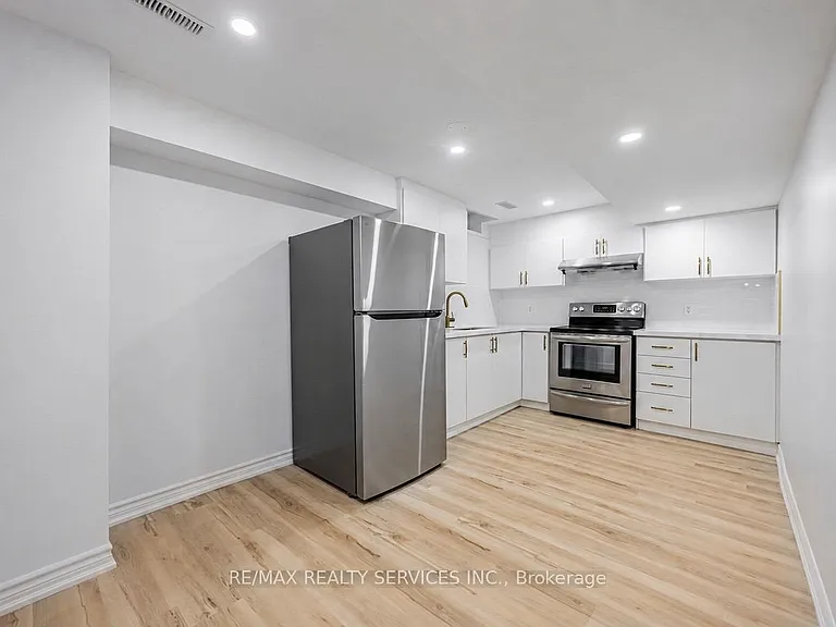 42 Northampton St #BASEMENT — Photo 15