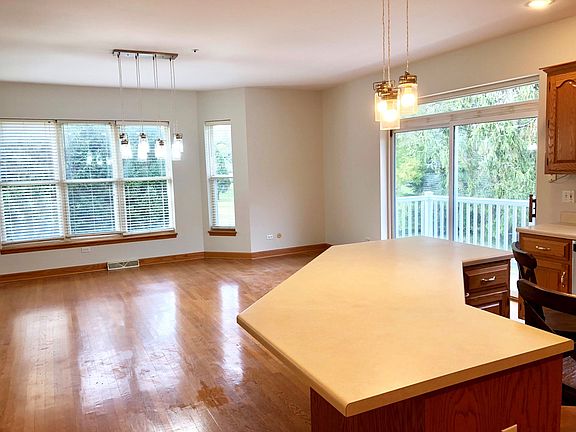 5th image of 11234 195th St APT 1W