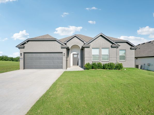 4266 Village Park Dr