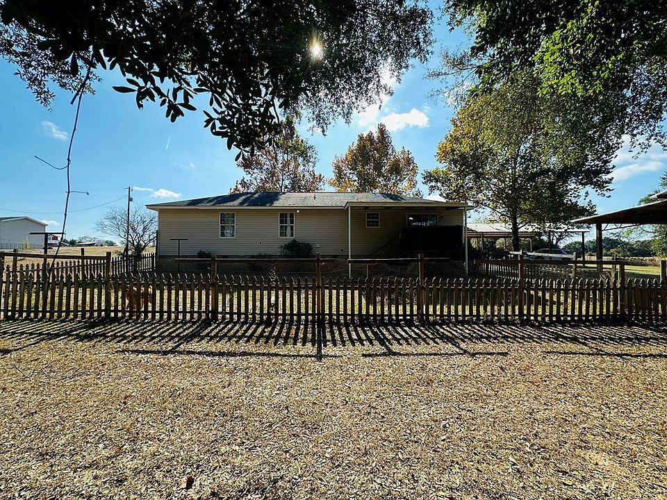 2589 County Road 6, Headland, AL 36345 | Zillow