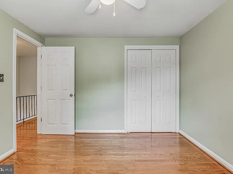 260 Burgess Ave — Photo 15