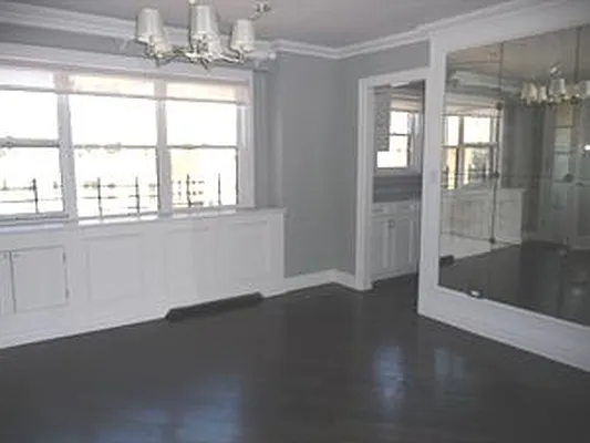 Rented by Douglas Elliman | media 23