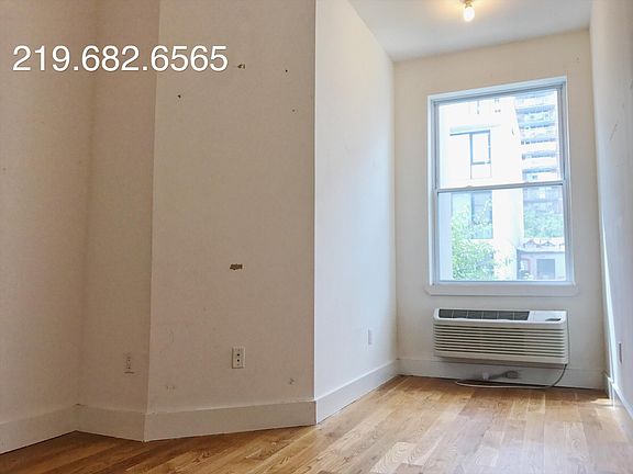 2nd image of 36 Meserole St #02