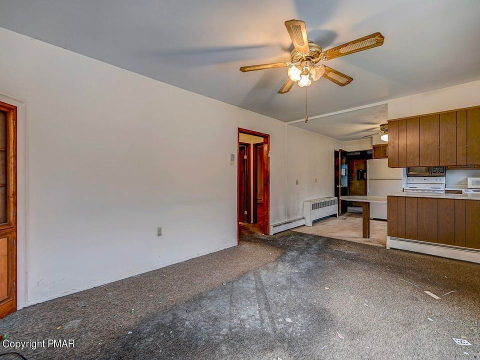 4006 Manor Dr, Stroudsburg, PA 18360 Zillow
