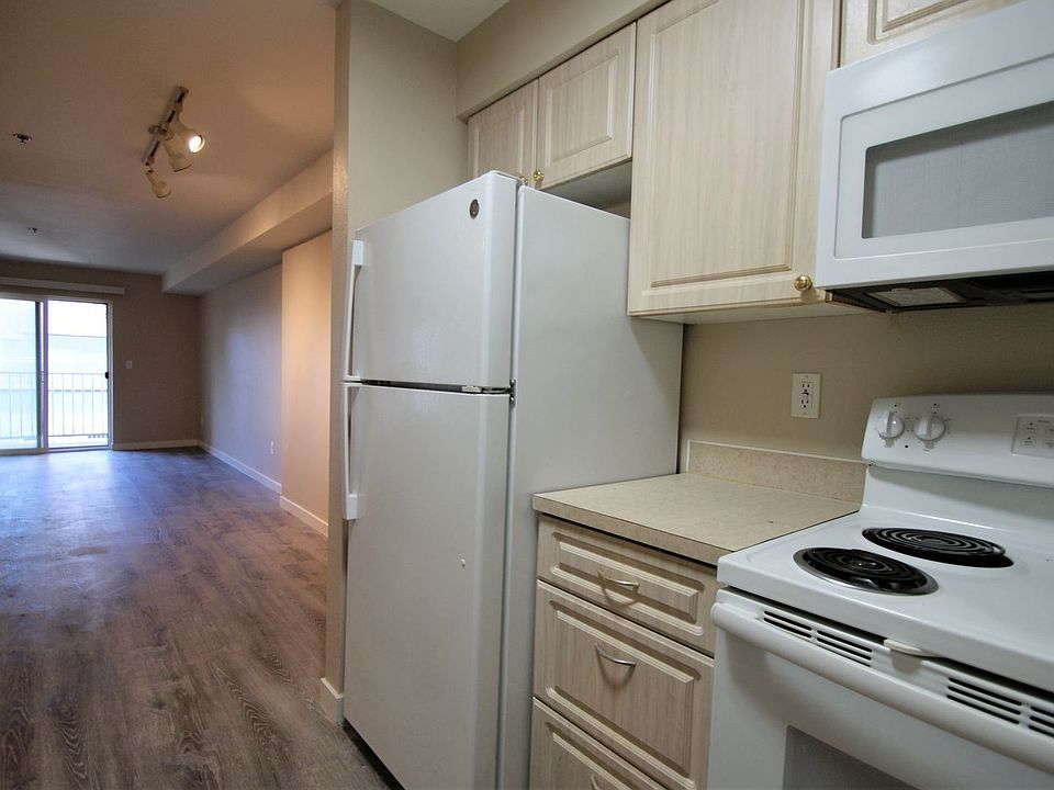 1st image of 404 Terry Ave #11433882