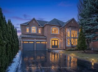 4 Marinucci Ct, Richmond Hill, ON L4C 0M3