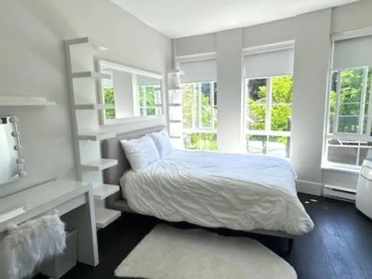 5605 Hampton Pl #404 — Photo 9