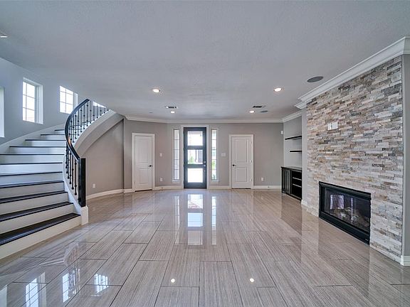 5th image of 13415 Preston Cliff Ct