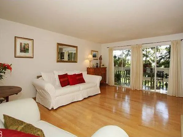 9061 Keith Ave APT 203, West Hollywood, CA 90069