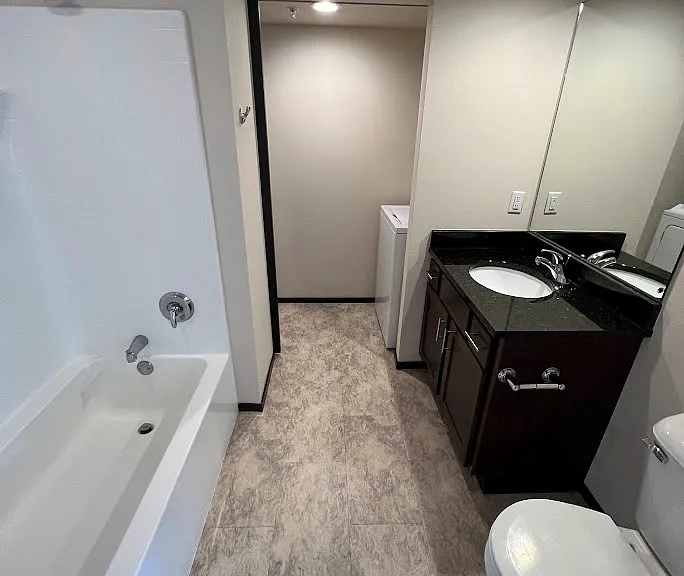 Galaxie High Rise Apartments — Photo 30