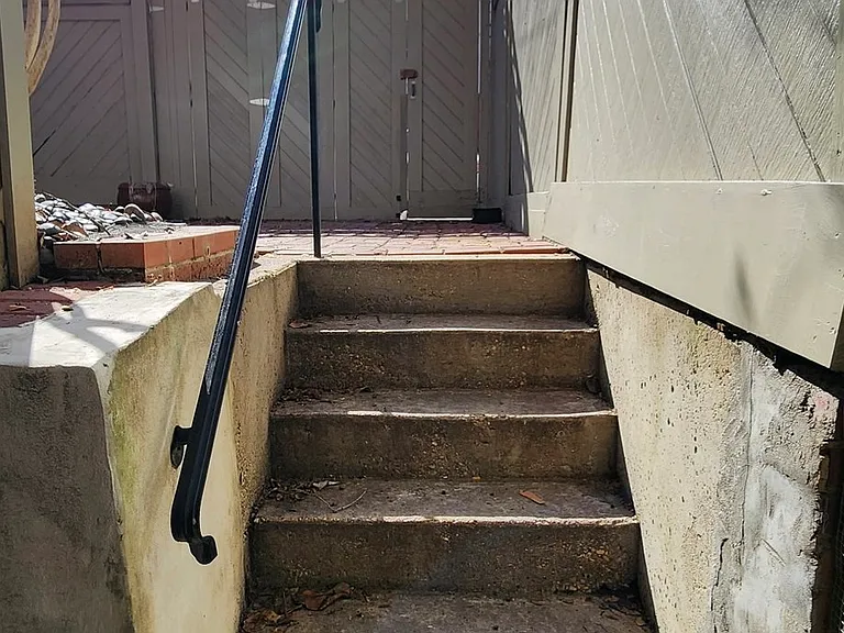 1758 Swann St NW #B — Photo 20