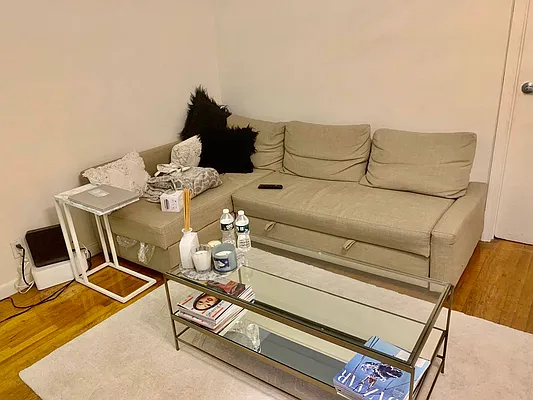 Rented by Douglas Elliman | media 8