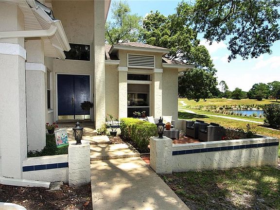 4th image of 444 Golfview Dr