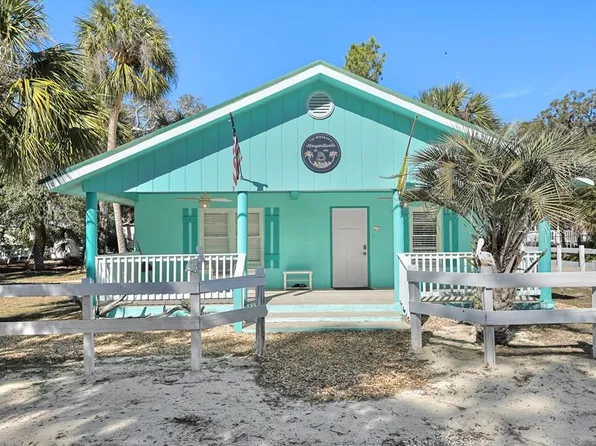 23 SE 217th St, Suwannee, FL 32692