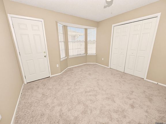5th image of 830 Meadow Glen Ave APT A
