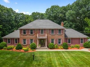 12 Colorado Dr, Tyngsboro, MA 01879