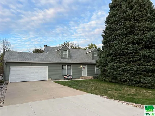 213 Daphne St, Lakeside, IA 50588