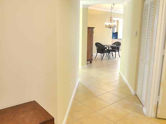 2nd image of 511 SE 5th Ave APT 1516