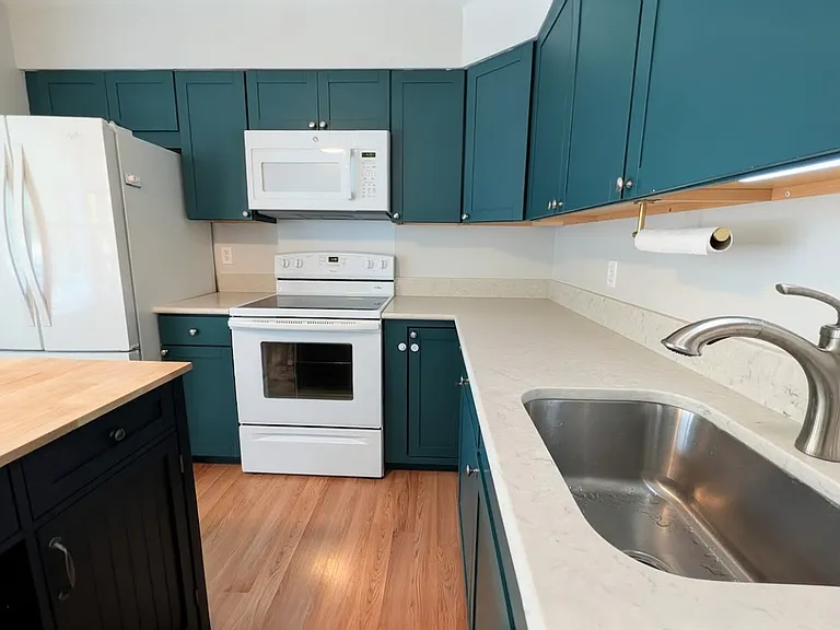 18610 Phoebe Way — Photo 7