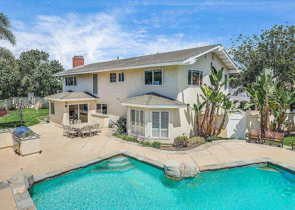 2nd image of 6004 Sandbrook Dr