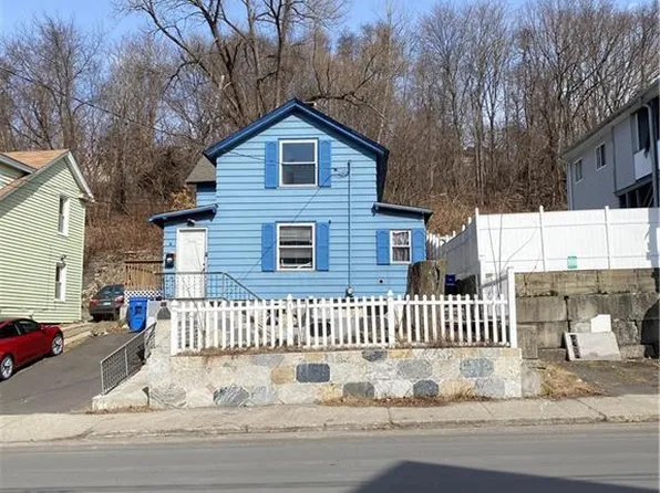 1109 East Main Street, Waterbury, CT 06705