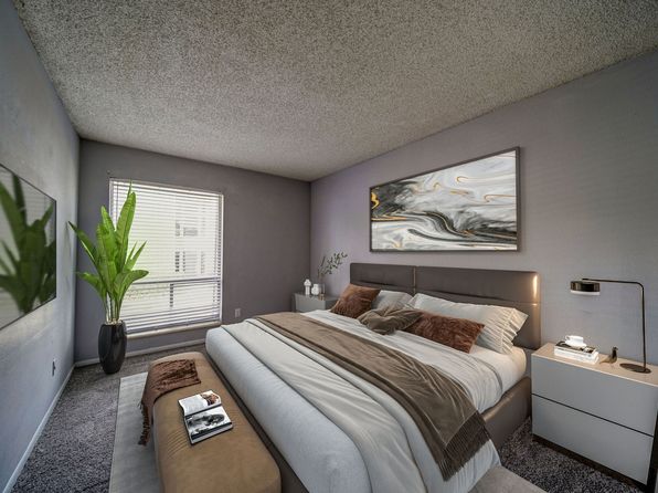 101 Elmhurst Dr #F27