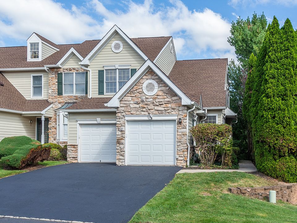FULLY RENOVATED 3-BEDROOM END-UNIT IN THE HILLS OF BASKING RIDGE