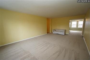 4th image of 13610 Shaker Blvd APT 403