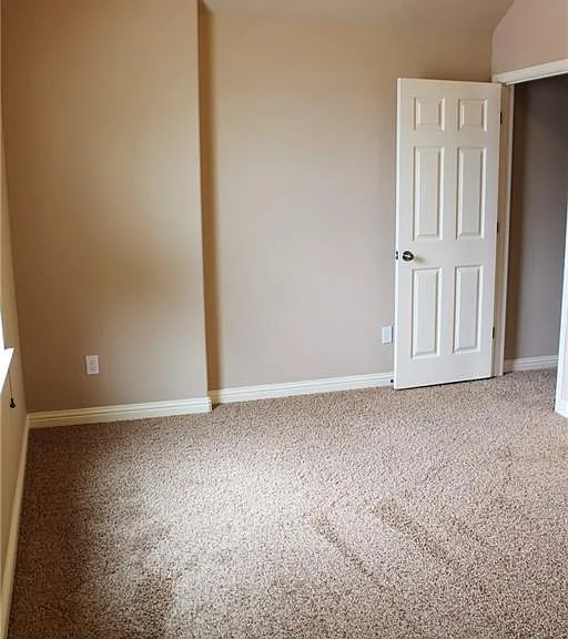 19500 Sangremon Way — Photo 34