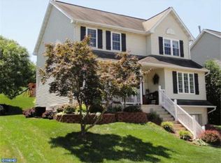 25 Blackberry Dr, Pottstown, PA 19464