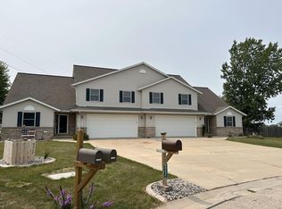 N9517 Jeff Ct, Appleton, WI 54915
