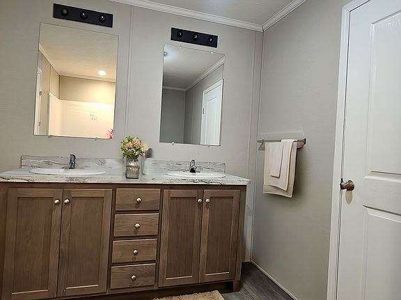 Primary BA vanity staged